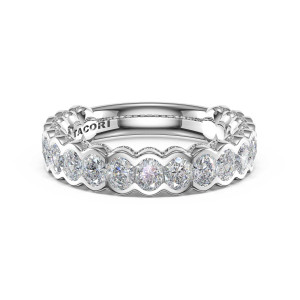 Tacori wedding band 475W6534 front view showing east west oval diamonds in scalloped half bezel channel
