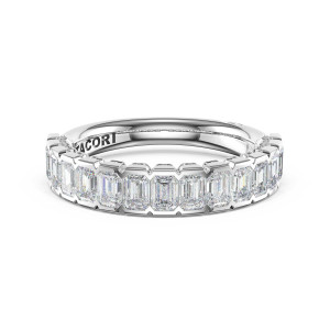 4766512 Platinum wedding band, angled top view of the emerald cut diamond row in notched frames