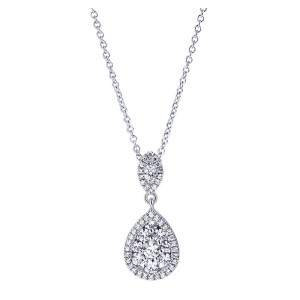 Gabriel Fashion 14 Karat Clustered Diamonds Necklace NK3040W44JJ