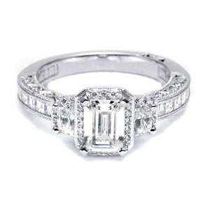 HT2535SM12X Tacori Crescent 18 Karat Engagement Ring