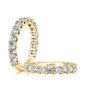 A.JAFFE MRCCU4421T 14 Karat diamond wedding ring, front view