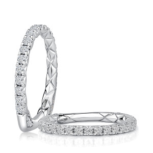 A.JAFFE MRSNOV3737Q 14 Karat diamond wedding ring, front view