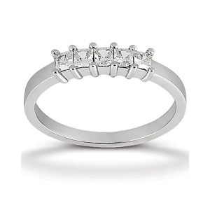 Diamond Five Stone Band 14 Karat Taryn Collection TQD B-2372