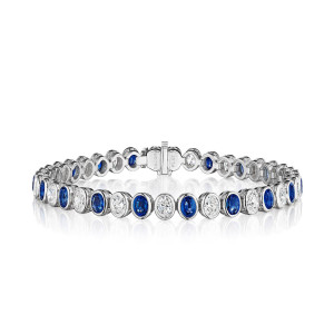 Tacori FB694DBSPLT7 Platinum, laid flat showing alternating bezel set oval blue sapphires and oval diamonds with pave trimmed bezels