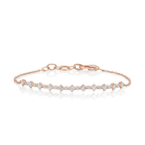 Tacori FB890PK7 18 Karat Rose Gold, top view of the fine chain bracelet with alternating carre and round diamond stations