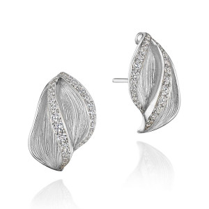 Tacori FE906 18 Karat White Gold, angled pair view of the double petal huggies with ribbed leaves and pave diamond ribbons