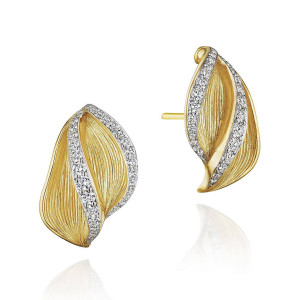 Tacori FE906Y 18 Karat Yellow Gold, angled pair view of the yellow gold double petal huggies with ribbed leaf texture and pave diamond ribbons