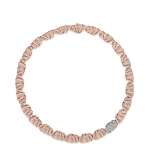 Tacori FN910FPK16 14 Karat Rose Gold, full length view of the fluted petal links with pave diamond bands and a white pave accent link