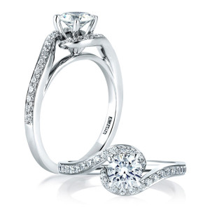 A Jaffe 18 Karat Classic Engagement Ring ME1557
