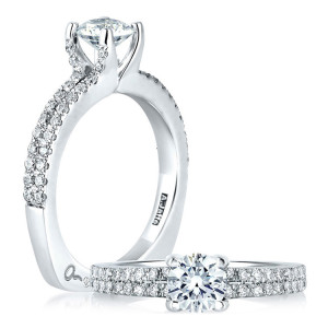 A Jaffe 18 Karat Signature Engagement Ring MES364