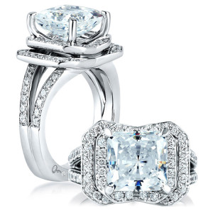 A Jaffe 18 Karat Signature Engagement Ring MES407