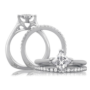 A Jaffe 18 Karat Signature Engagement Ring MES438