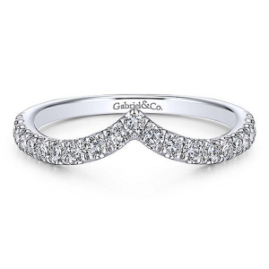 Gabriel 18 Karat White Gold Curved Wedding Band WB14053R4W44JJ