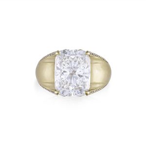 Tacori 457CU12X9LDY yellow gold Reverie ring with elongated cushion lab grown diamond, top view