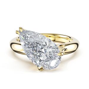 495PS14X75LDY top view, pear shaped lab-grown diamond set east west on a polished yellow gold band