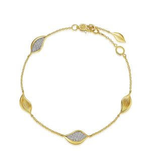 Tacori FB915FY7 14 Karat Yellow Gold, top view of the leaf station bracelet with pave set and brushed petal links on chain