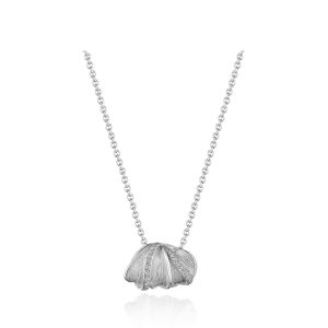 Tacori FN91218 18 Karat White Gold, front view of the fanned multi petal pendant with two pave diamond stripes on a cable chain
