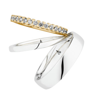 Christian Bauer 247068 14 karat yellow gold diamond wedding band, angled view of a rounded profile with a half circle of round stones held in scalloped shared prongs, shown with its matching rings