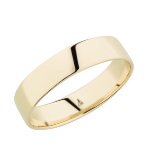 Christian Bauer 270388 14 karat yellow gold wedding band, angled view of a flat mirror polished face meeting square edges without any bevel, polished interior