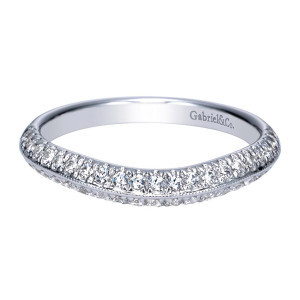 Gabriel & Co. WB8583W44JJ 14 karat white gold Contemporary wedding band, angled view of round stones on sloped faces divided by a fine beaded ridge with scalloped outer edges