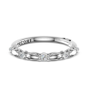 Tacori 46623B12 Platinum band, top view of alternating round diamonds and polished marquise metal stations