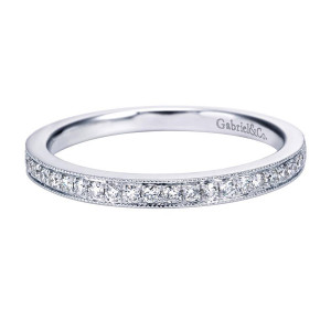 Gabriel & Co. WB7525W44JJ 14 karat white gold Victorian wedding band, top view angled into the opening, rounds set level inside two flat milgrain rails