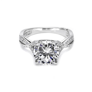 Tacori 18 Karat Crescent Silhouette Engagement Ring 2565MDRD7.5
