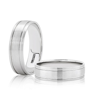 A.JAFFE GR1026 14 Karat wedding ring, front view