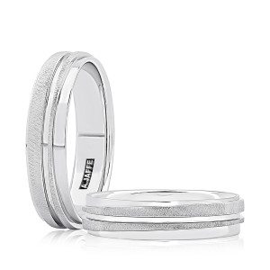A.JAFFE GR1043 14 Karat wedding ring, front view