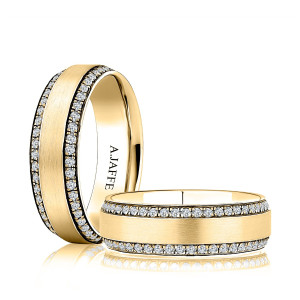A.JAFFE GR3306E 14 Karat diamond wedding ring, front view