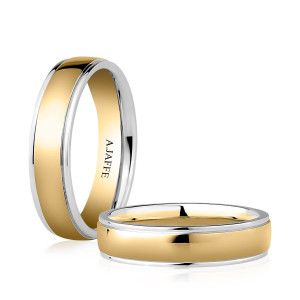 A.JAFFE GR3934 14 Karat wedding ring, front view