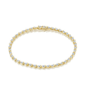 Tacori FB673FY7 14 Karat Yellow Gold, laid flat showing the continuous line of prong set pear cut diamonds and a box clasp