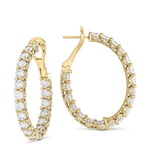 Tacori FE698FY 14 Karat Yellow Gold, front and reverse views of the yellow gold oval inside-out hoop with prong-set round diamonds