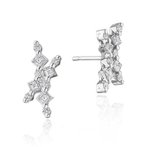 Tacori FE891 18 Karat White Gold, front view of the scattered carre and round diamond cluster stud with prong and bezel settings