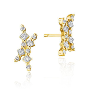 Tacori FE891Y 18 Karat Yellow Gold, front view of the carre and round diamond cluster stud with a side view of the post