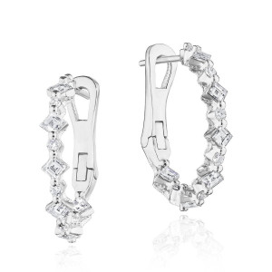 Tacori FE893 18 Karat White Gold, angled view of the small hinged hoop with carre and round diamonds around the outer curve