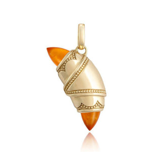 Tacori FN948CARFY 14 Karat Yellow Gold, angled view of the crescent charm showing the orange carnelian cabochon tips, beaded bands and bail