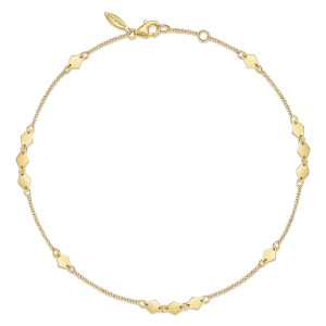Gabriel & Co. AB943Y4JJJ 14 karat yellow gold Contemporary anklet, front view of a loop of fine chain with flat rhombus plates, a lobster clasp and maker's tag