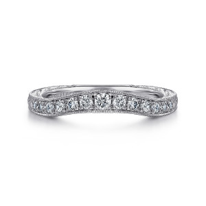 Gabriel & Co. AN10966PT4JJ platinum Victorian anniversary band, front view of the arched band with a row of round diamonds and milgrain edges