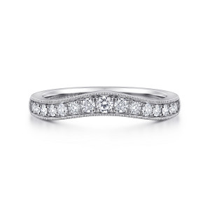 Gabriel & Co. AN11011W44JJ 14 karat white gold Contemporary wedding band, front view of the curved top edge and a row of round stones between beaded borders