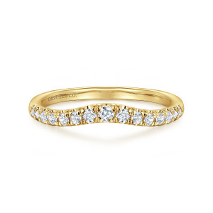 Gabriel & Co. AN11013Y44JJ 14 karat yellow gold Classic anniversary band, front view of the scooped band with round stones largest at the low point of the dip