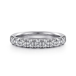 Gabriel & Co. AN12085PT4JJ platinum Classic wedding band, front view of closely set round stones divided by rounded prong tips