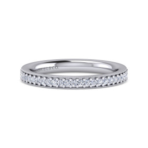 Gabriel & Co. AN14184W44JJ 14 karat white gold Victorian band, front view of very small round stones lined up between two beaded milgrain edges