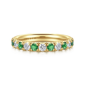 Gabriel & Co. AN14191Y44EA 14 karat yellow gold Classic anniversary band, front view of green stones alternating with round diamonds in shared prong settings