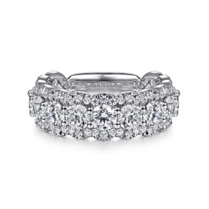 Gabriel & Co. AN15120W44JJ 14 karat white gold Contemporary anniversary band, front view of larger round diamonds in a middle line with rippling borders of tiny stones