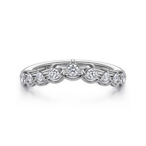 Gabriel & Co. AN15560W44JJ 14 karat white gold Victorian anniversary band, front view of the peaked band with stones in three prong heads over a milgrain scalloped edge