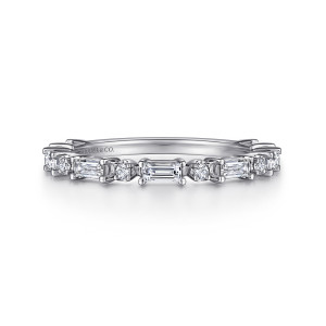 Gabriel & Co. AN15577W44JJ 14 karat white gold Art Deco anniversary band, front view of lengthwise baguette diamonds alternating with small round ones in separate prongs