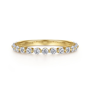 Gabriel & Co. AN15747Y44JJ 14 karat yellow gold Classic anniversary band, front view of evenly spaced round stones with small prong beads between them