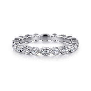Gabriel & Co. AN15906-4W44JJ 14 karat white gold Victorian eternity band, front view of round bezels alternating with pointed oval frames holding paired stones