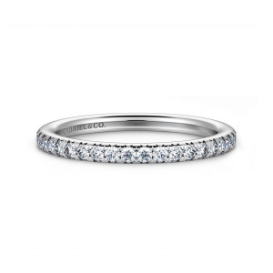 Gabriel & Co. AN16168W44JJ 14 karat white gold Classic wedding band, front view of a dense line of tiny round stones between small V shaped points of metal